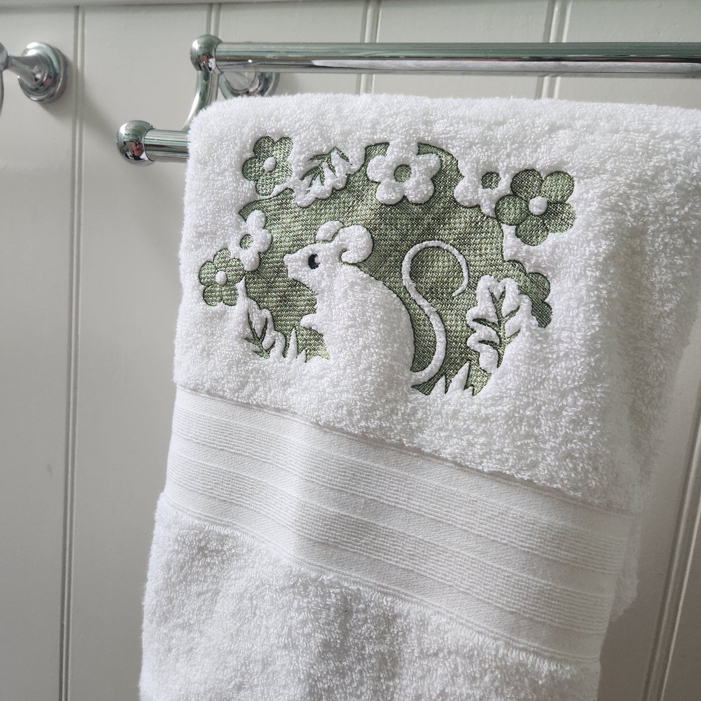 Mouse Embroidered Bath Towel Fall autumn flowers