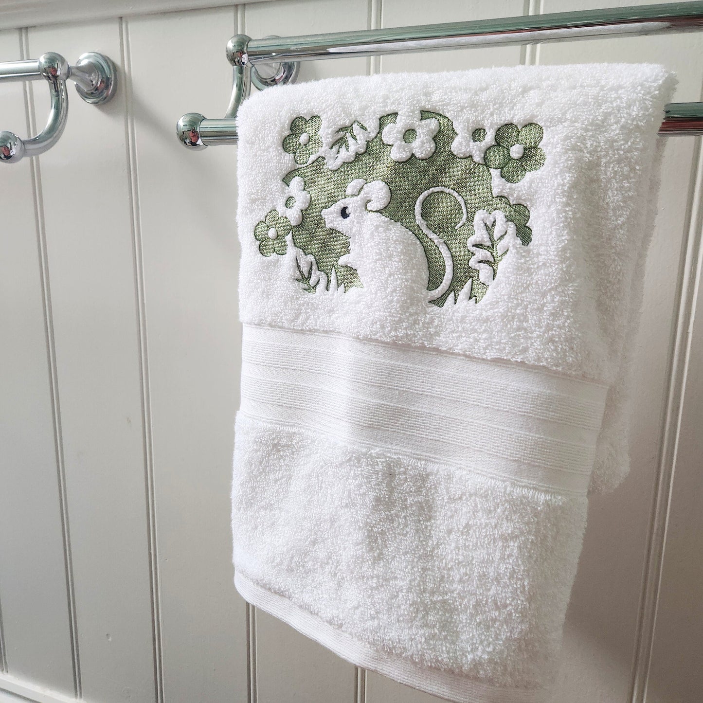 Mouse Embroidered Bath Towel Fall autumn flowers
